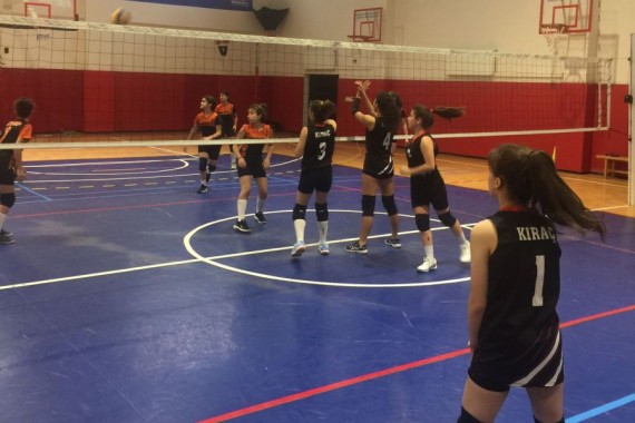 Voleybolcularımızla gururlandık