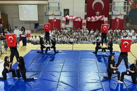 19 Mayıs meşalesi sönmez