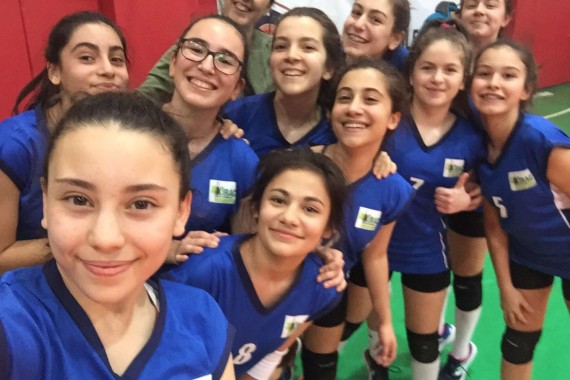 Voleybolcularımız fırtına gibi